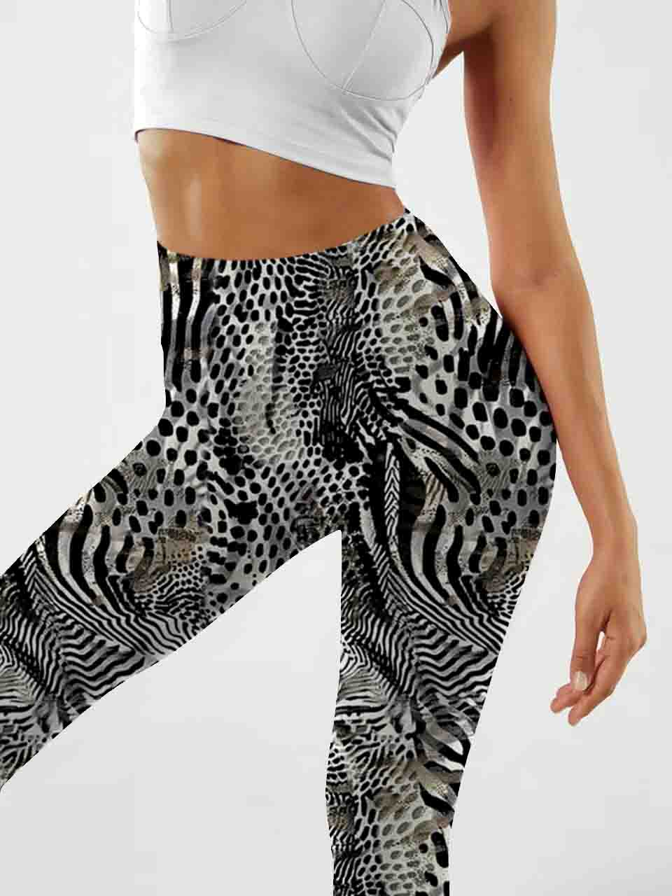 A153 Black and white animal print Yoga leggings