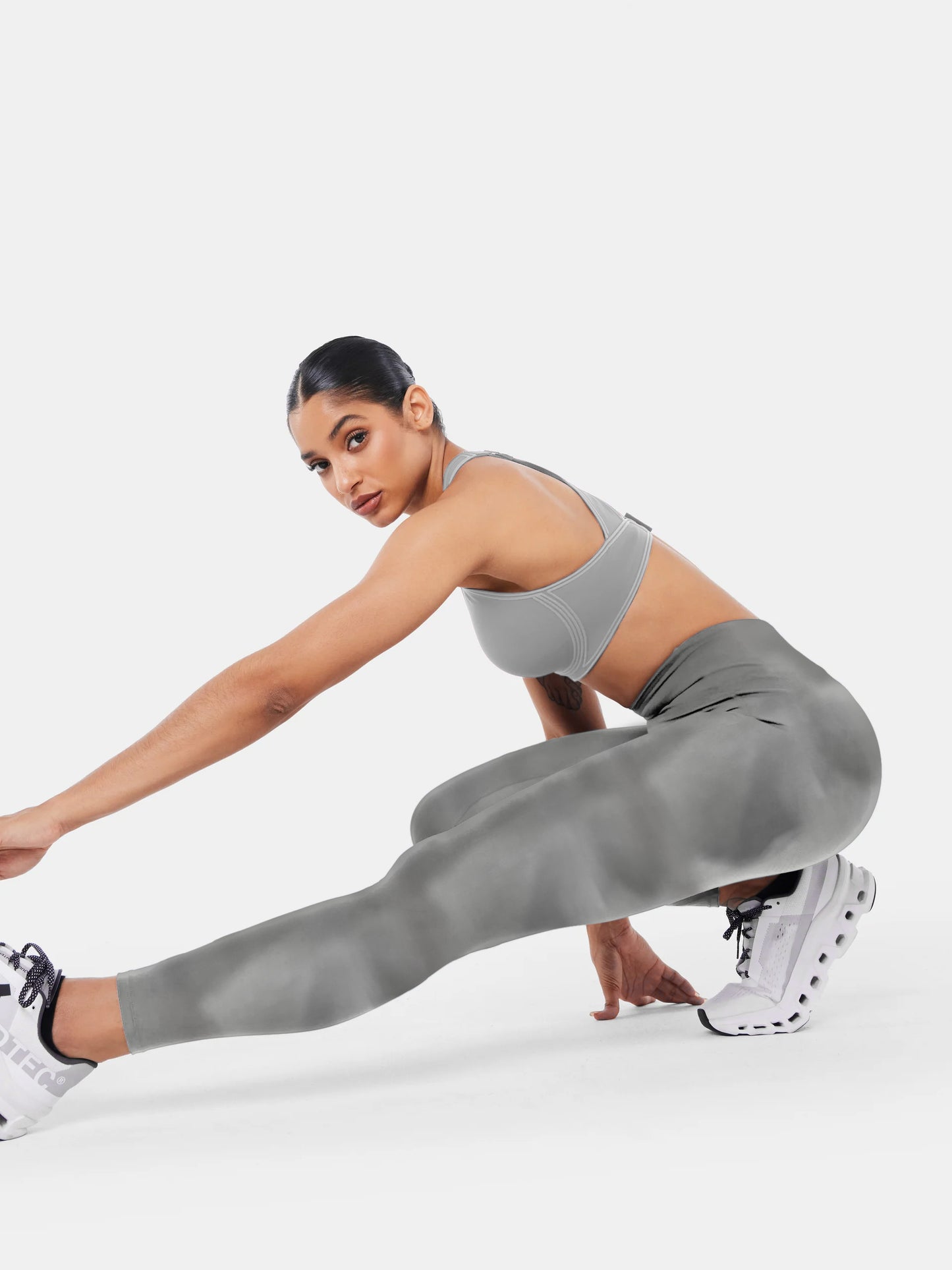 P134 gray print yoga leggings