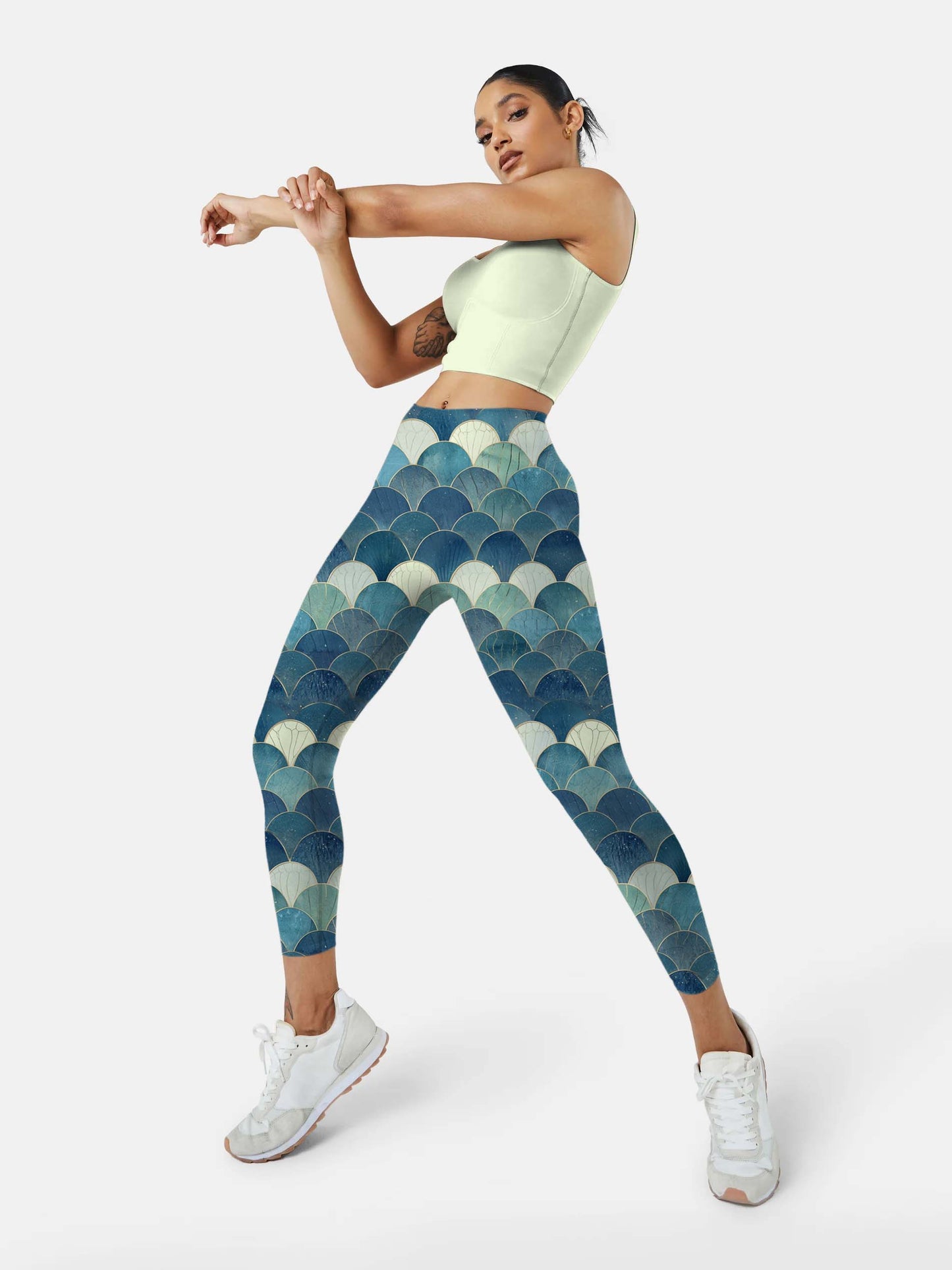 S222 green fish scales yoga leggings