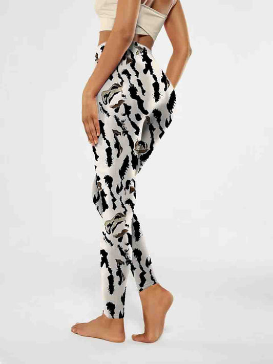 A154 Stripe of a white tiger print Yoga leggings